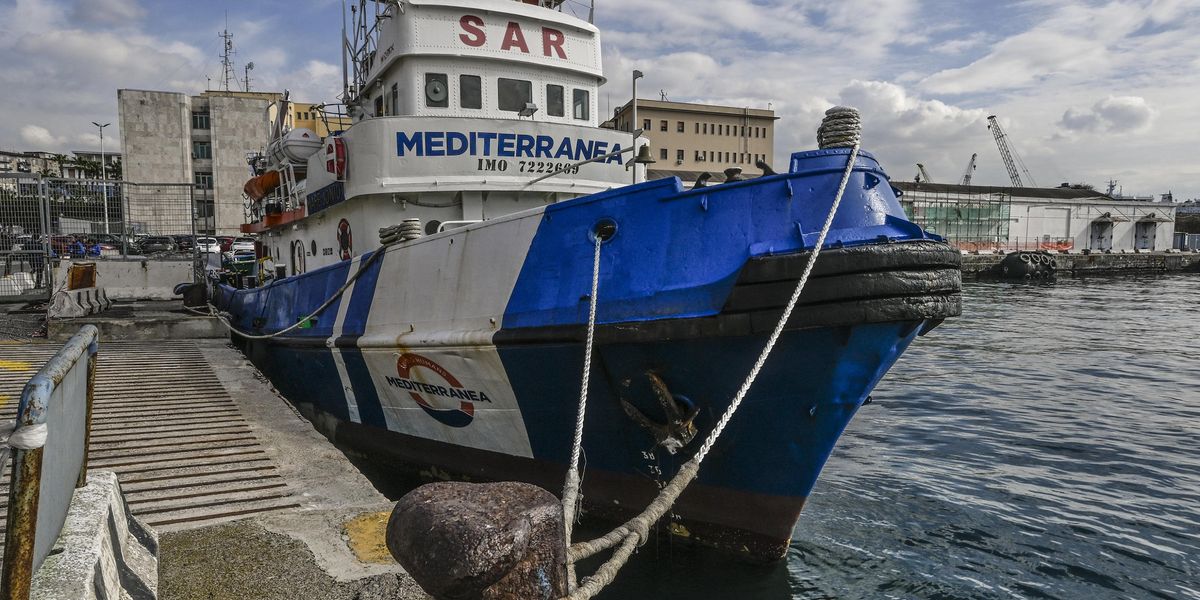 L’arroganza delle Ong. Fanno i pirati in mare e vogliono essere al di sopra della legge L’arroganza delle Ong. Fanno i pirati in mare e vogliono essere al di sopra della legge