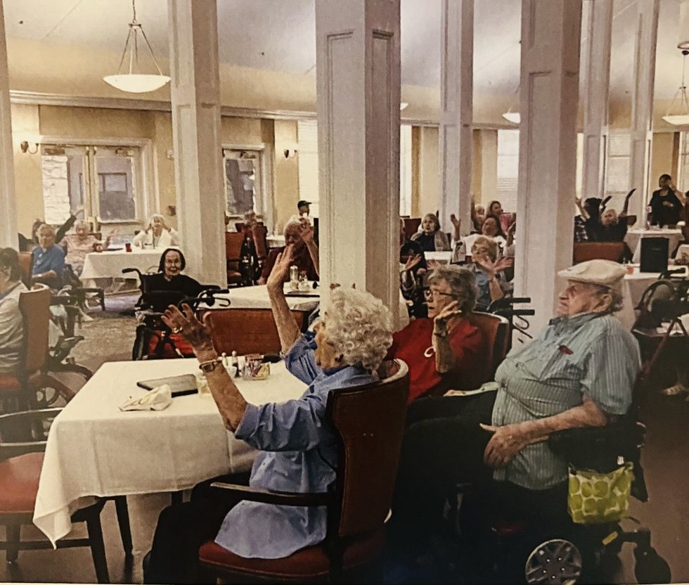 elderly, senior living, staying active, seniors, home