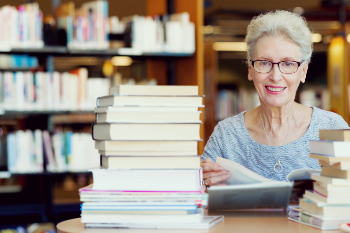 library, public library, free library services, library card, free library perks