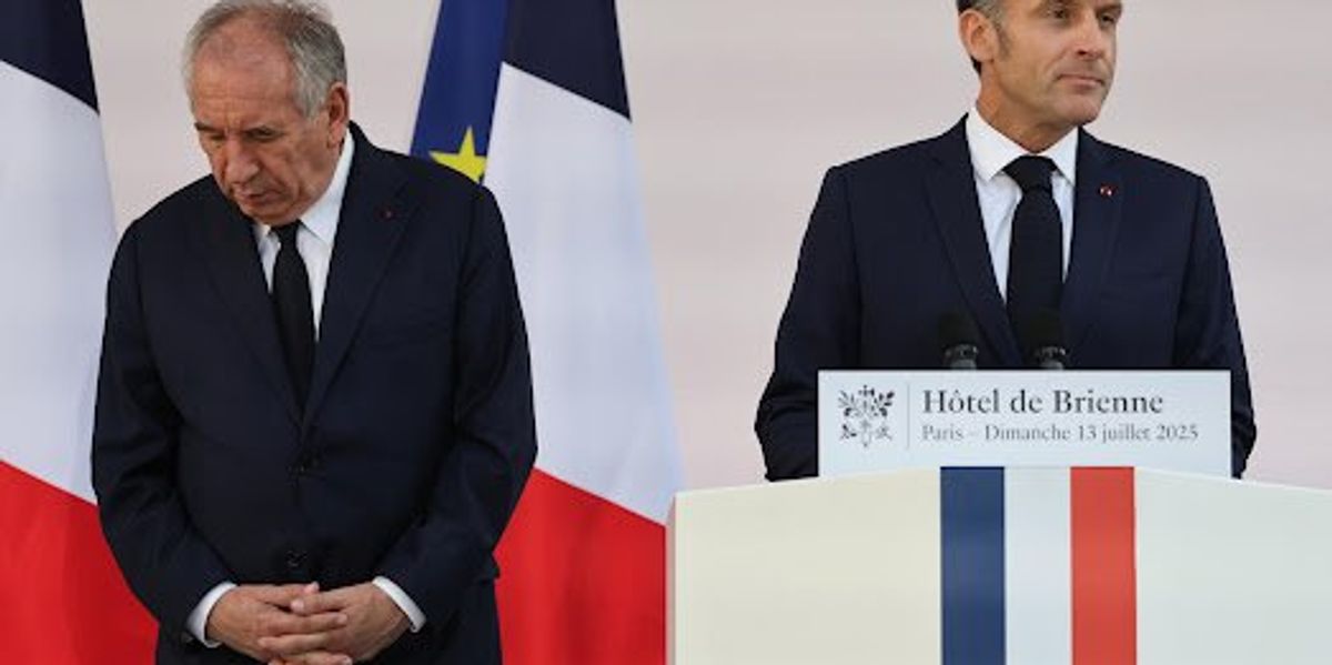 L’Ue trema per la crisi del debito francese L’Ue trema per la crisi del debito francese