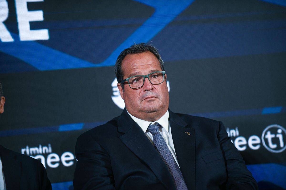 Cedere il Tfr per la pensione a 64 anni: «C’è pure lo sconto», «Non conviene»