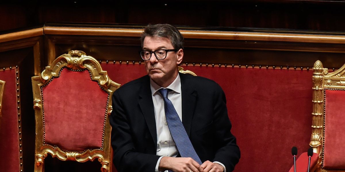 Pressing sulle banche. Dagli anticipi fiscali gli aiuti al ceto medio