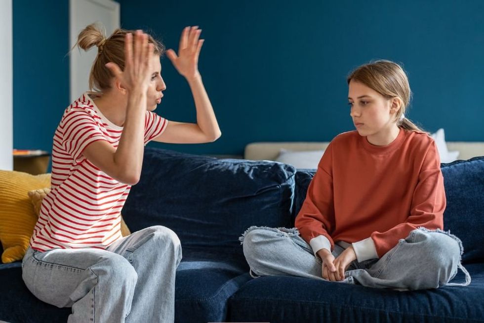 communication; talking with teens; teens; teenagers; communicating with teens