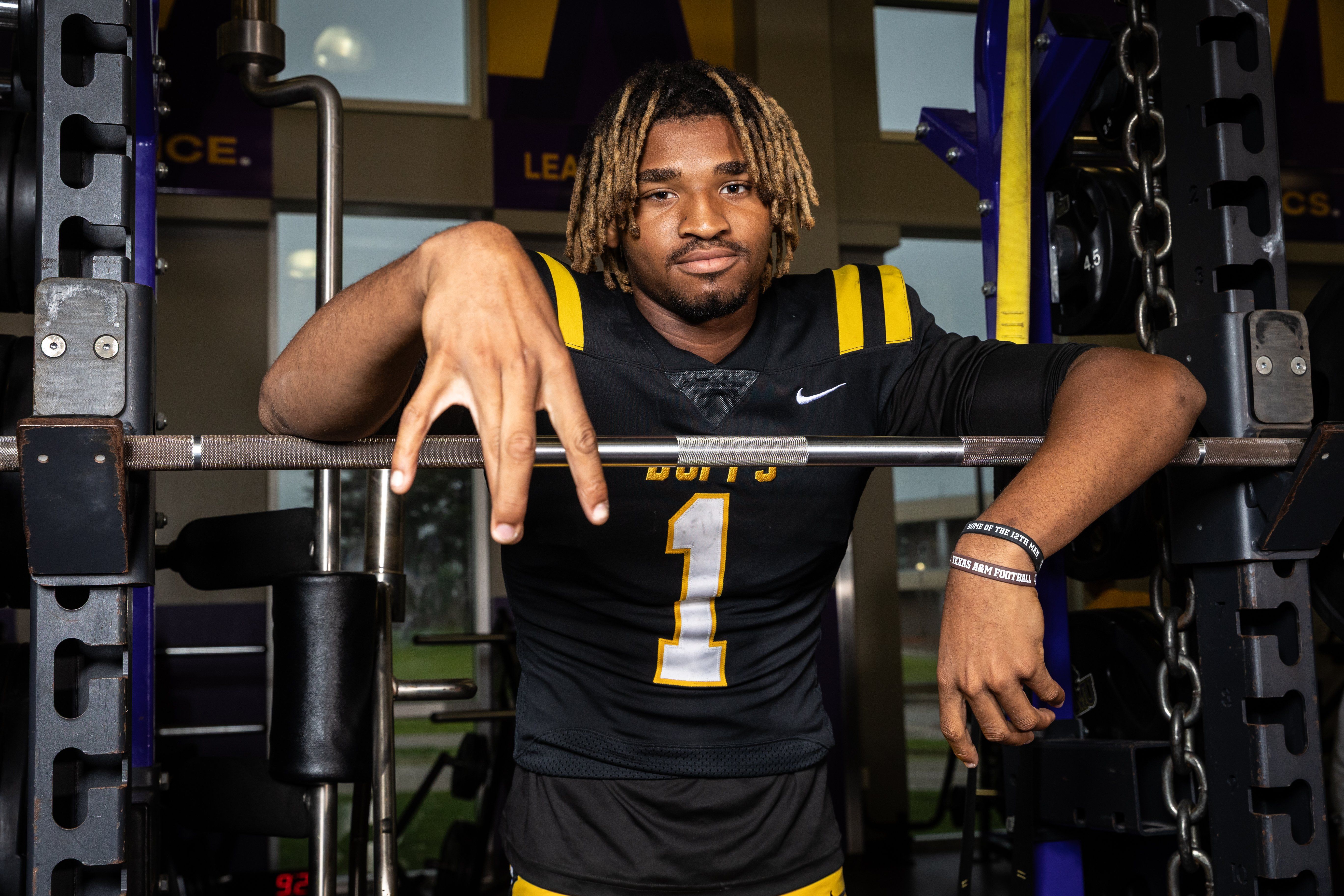 HEADLINING THE HERD: Johnson's dual-threat capability could lift Buffs, Aggies alike