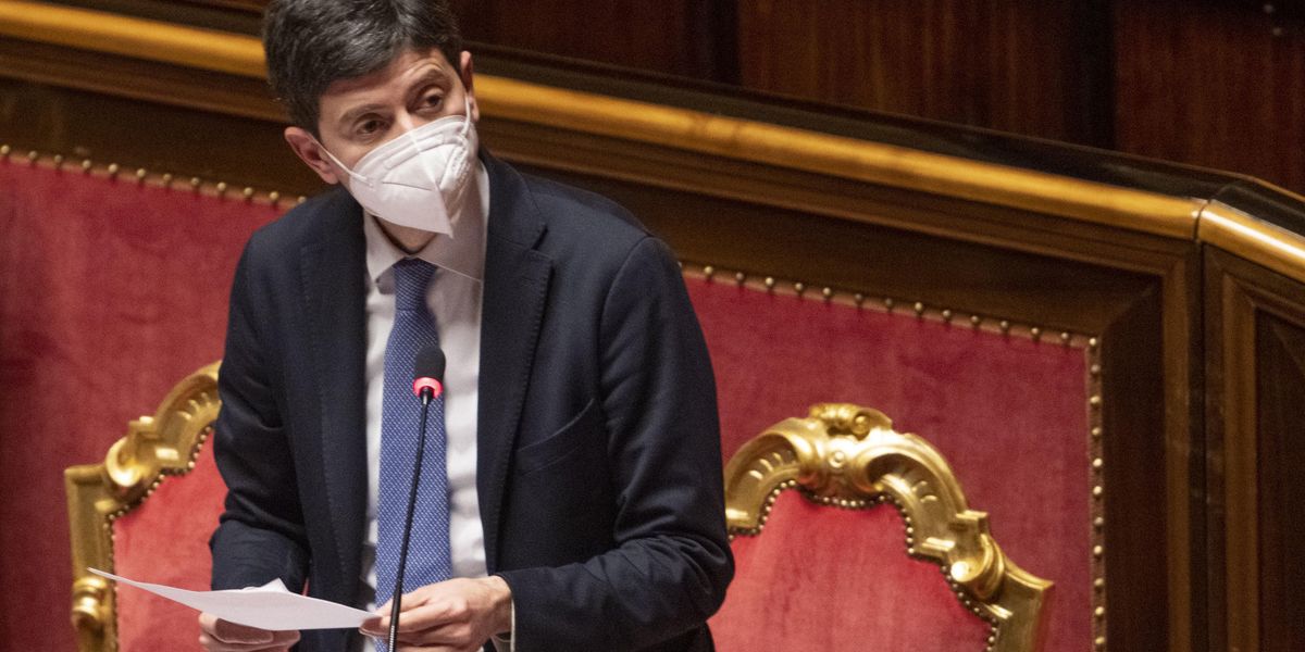 ecco le prove c8217era il ministro dietro i vaccini ai diciottenni