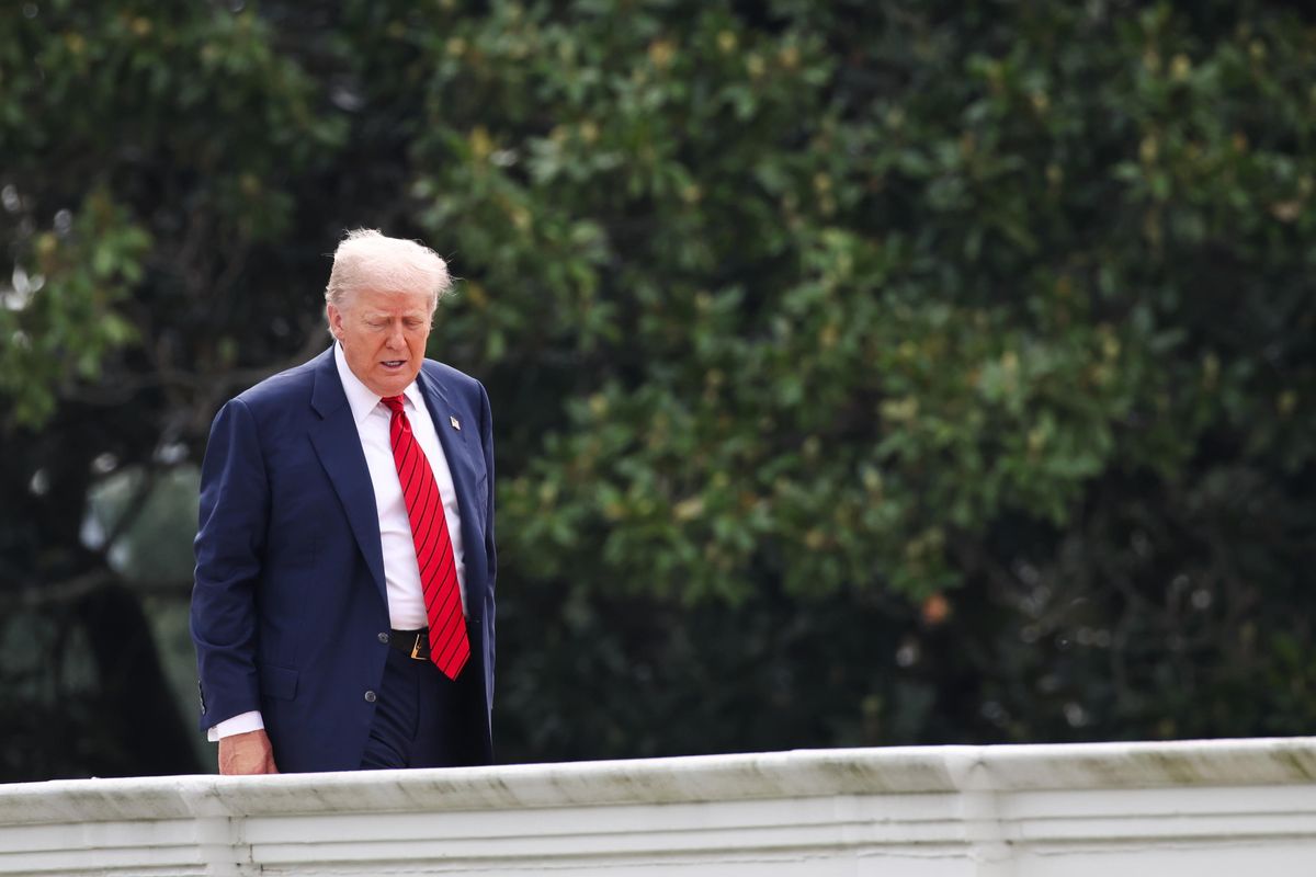 L’Europa in scia a Trump sfida l’Iran. «Tornino le sanzioni per il nucleare»