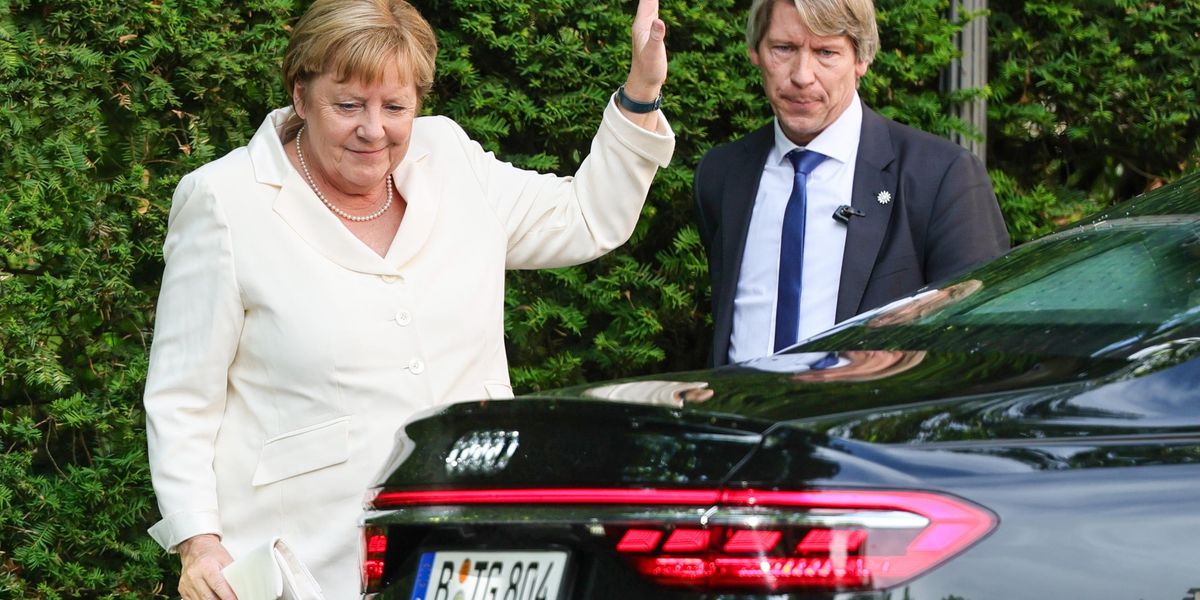 Più immigrazione e meno welfare: la triste eredità politica della Merkel Più immigrazione e meno welfare: la triste eredità politica della Merkel