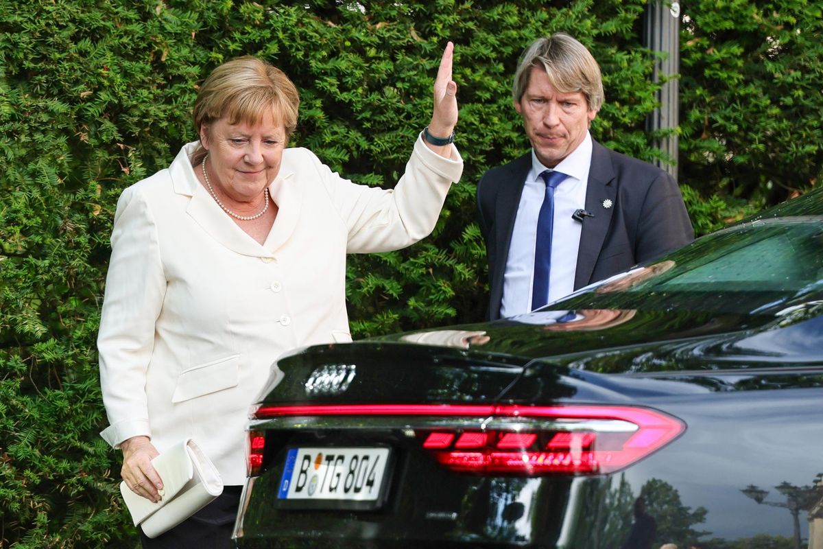 Più immigrazione e meno welfare: la triste eredità politica della Merkel