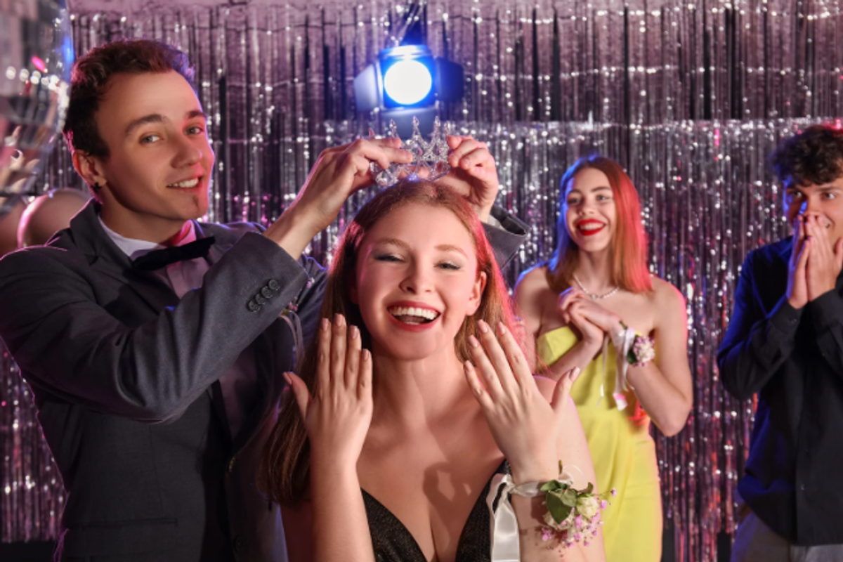popular kids, cool kids, prom king, prom queen, prom, high school