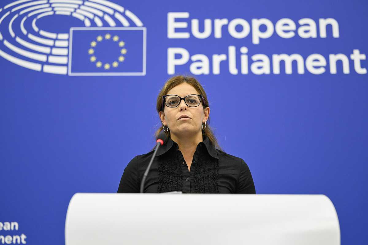 Gli alleati Ue di Forza Italia danno l’immunità alla Salis. Salvini: chi sbaglia non paga