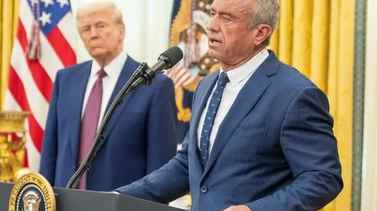 Is Kennedy Profiting From White House Attack On Tylenol? Is Trump?