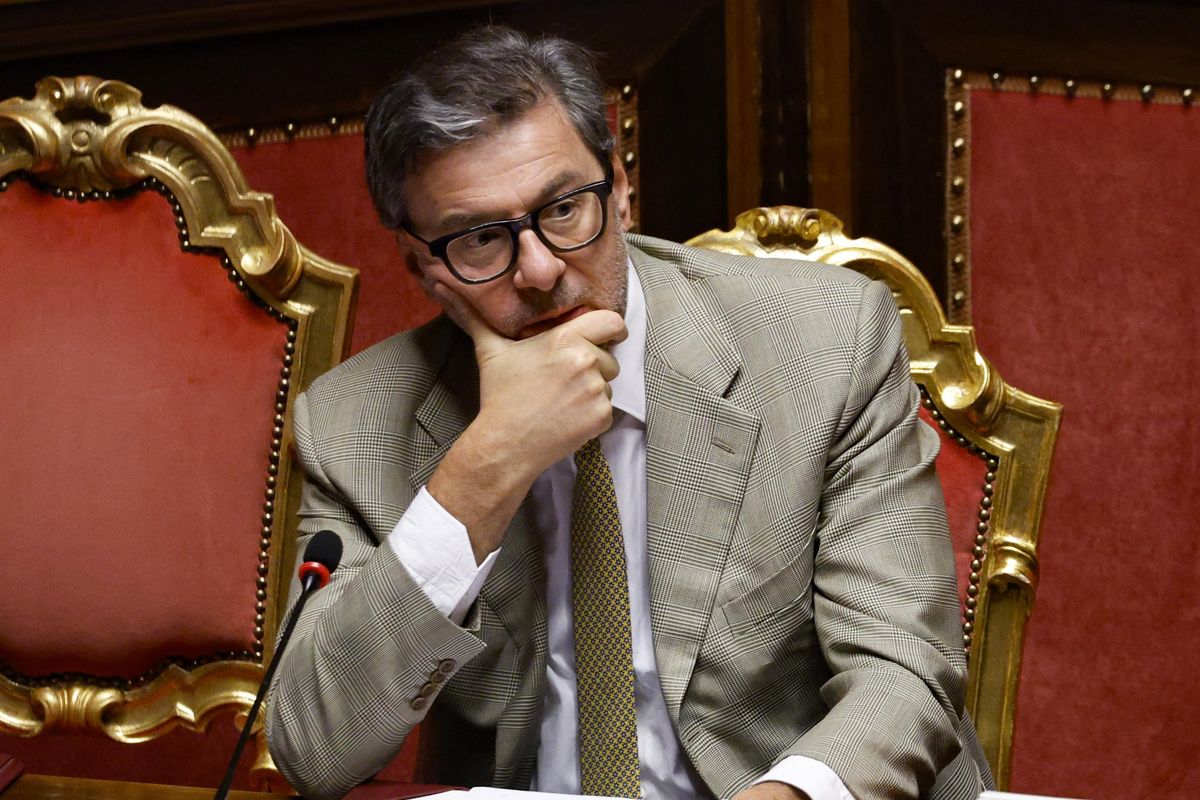 Giorgetti frena su Bpm-Crédit Agricole