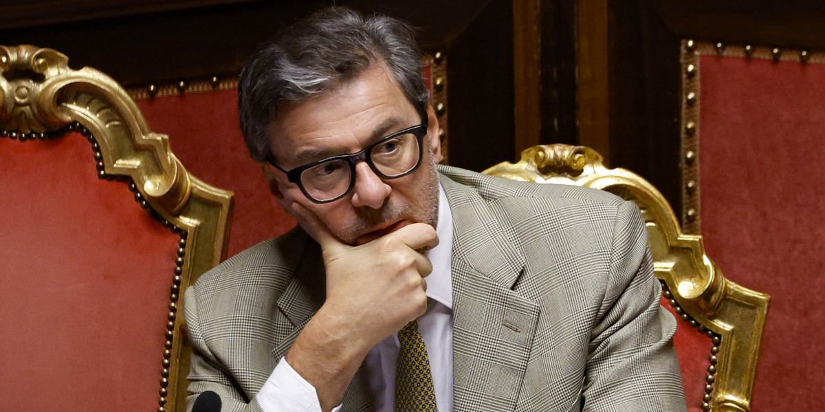 giorgetti frena su bpm cr233dit agricole