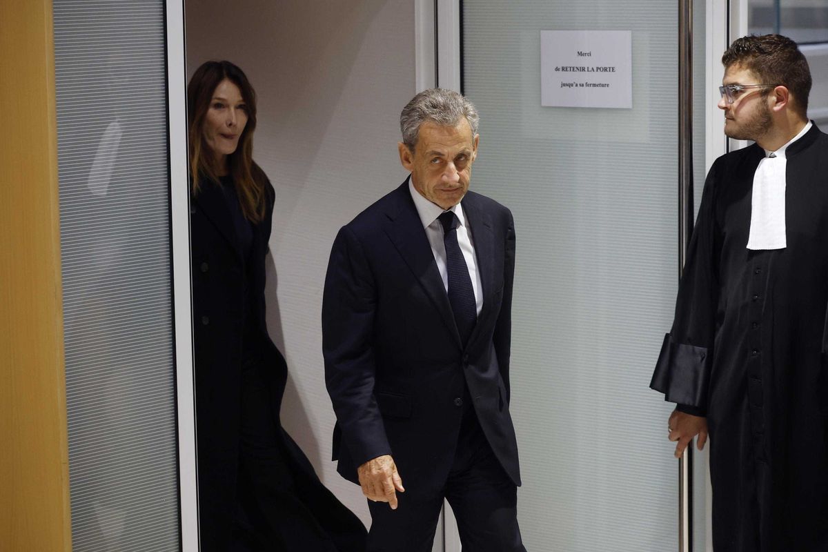 Sarkozy ormai ha smesso di ridere. Condannato a 5 anni, andrà in cella