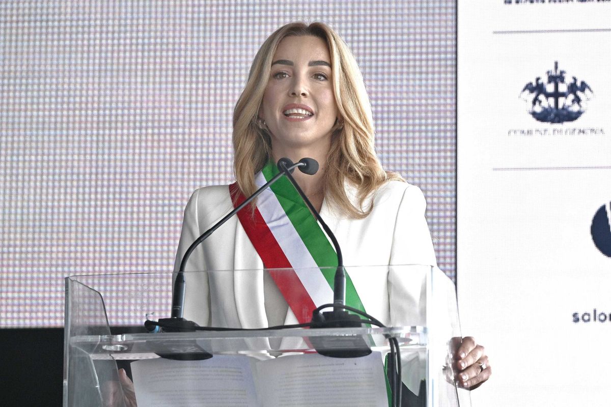 La Genova della democratica Salis: minacce e censure dei gruppi antifa