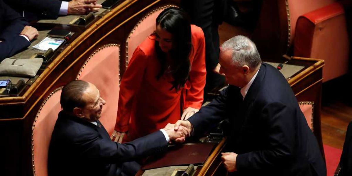 Lotito ricorda Berlusconi nel giorno del compleanno: «Hai vissuto tutti i tuoi sogni» Lotito ricorda Berlusconi nel giorno del compleanno: «Hai vissuto tutti i tuoi sogni»