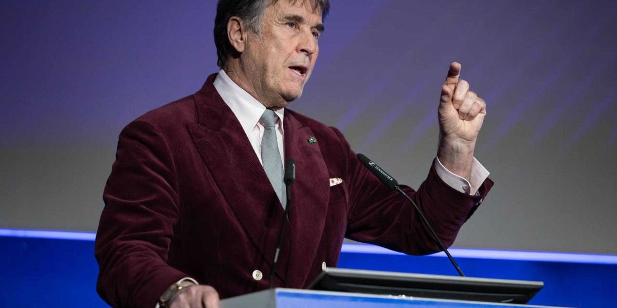 «Caso Cucinelli, indagate su chi specula»