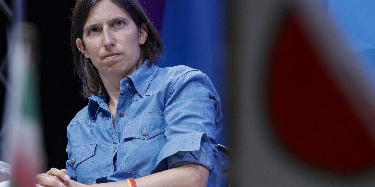 Dieci sconfitte possono bastare? Schlein già circondata da avvoltoi Dieci sconfitte possono bastare? Schlein già circondata da avvoltoi