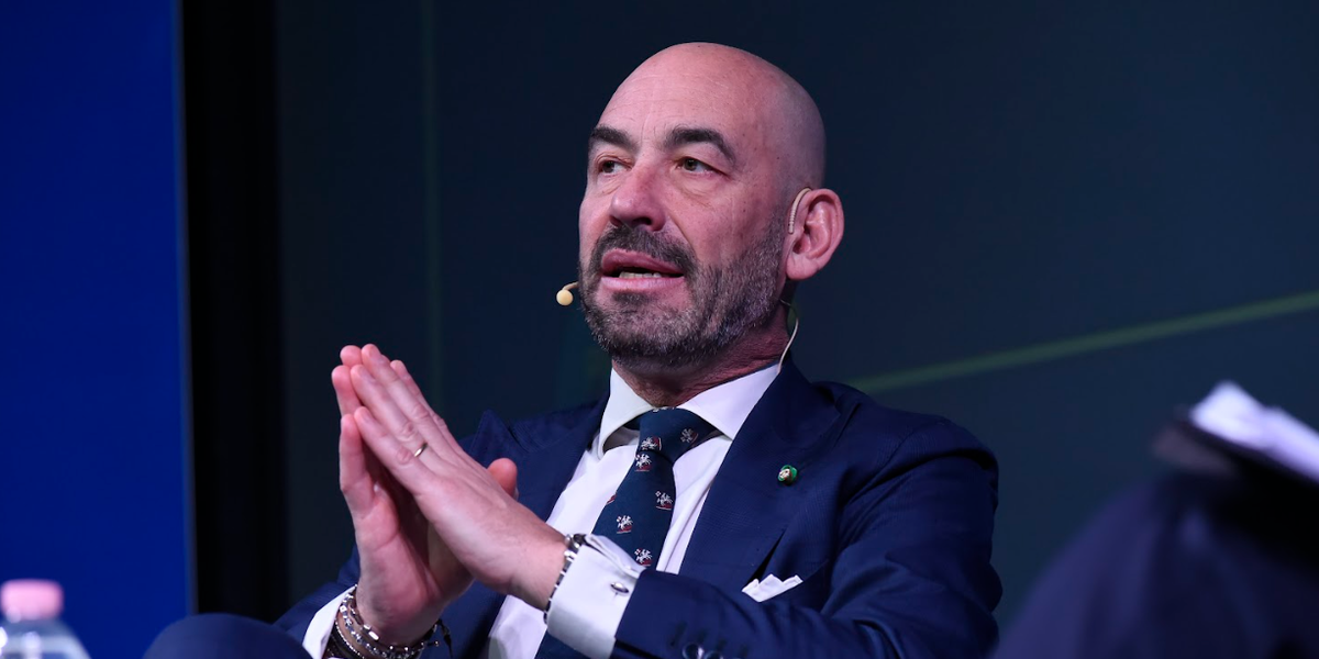 Perfino una toga sbugiarda Bassetti: cade anche la favola dell’aggressione