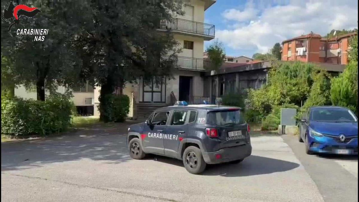 Ricatti ai migranti e frode: arresti nella coop