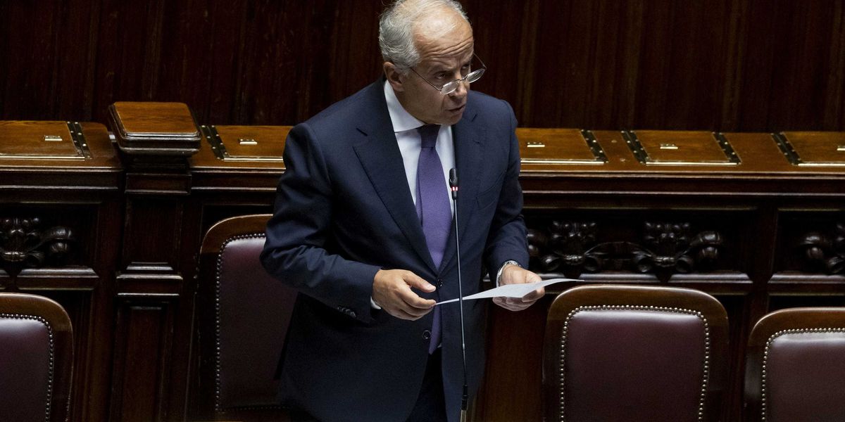 Piantedosi: «Rischio di infiltrazioni nei cortei. Pronti a contenere possibili derive»