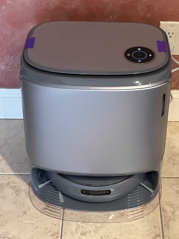 photo of Narwal Freo Z10 Ultra Robot Vacuum and Mop Combo installed
