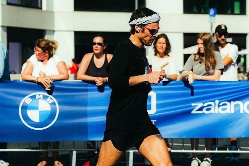 Harry Styles' shocking marathon time left fans speechless—then he beat it 6 months later
