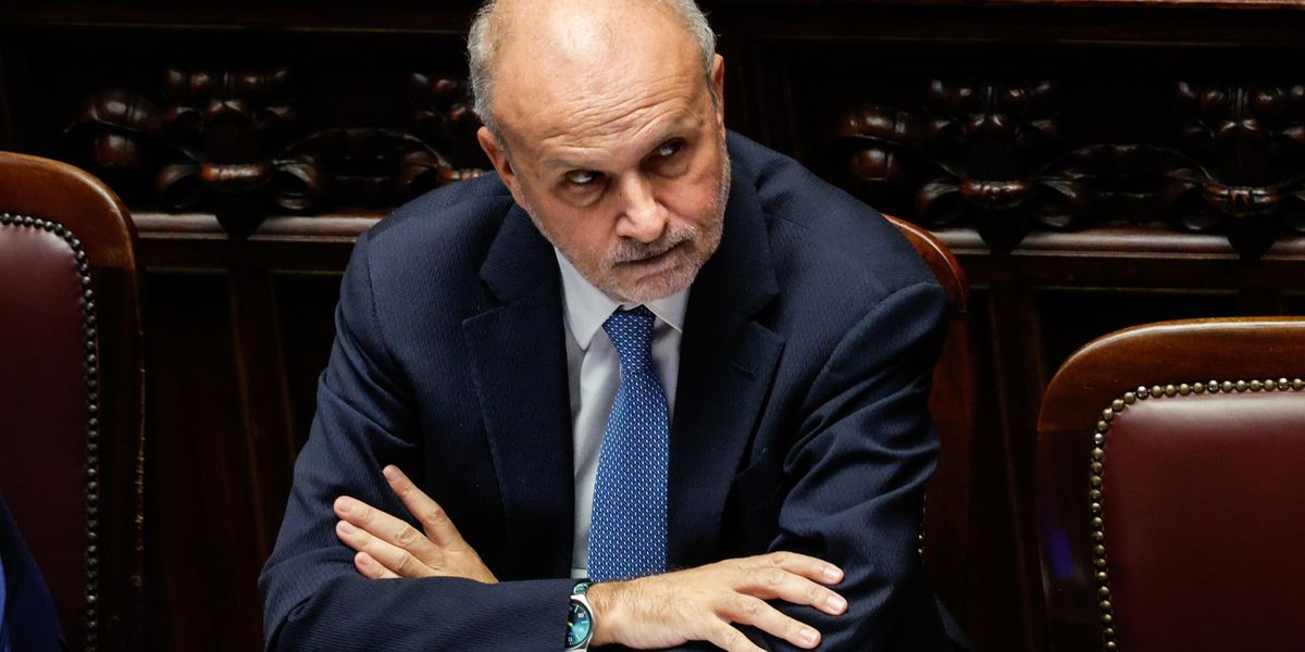 «La sanità non va politicizzata». Allora perché Schillaci fa ancora il ministro?