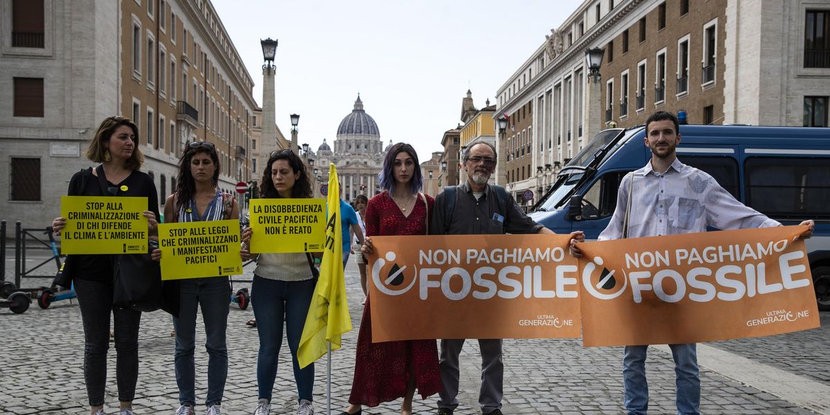 Il fanatismo green è dannoso. Per il clima che muta servono più nucleare e desalinizzatori