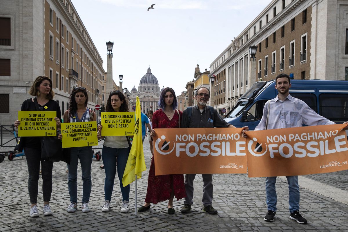 Il fanatismo green è dannoso. Per il clima che muta servono più nucleare e desalinizzatori