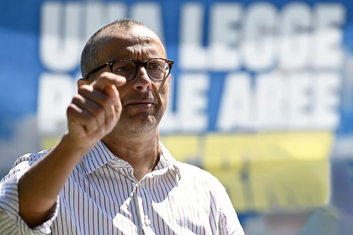 La fattura sospetta della cena che imbarazza Ricci e il suo staff