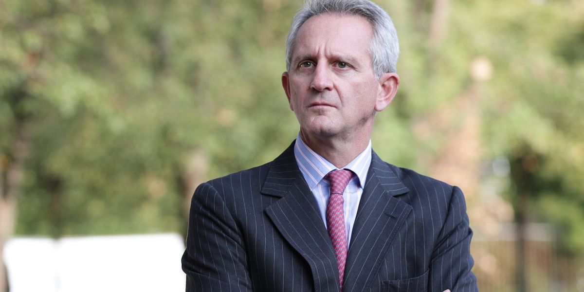 Nagel in ritirata: vende le sue azioni di Mediobanca e incassa 22 milioni