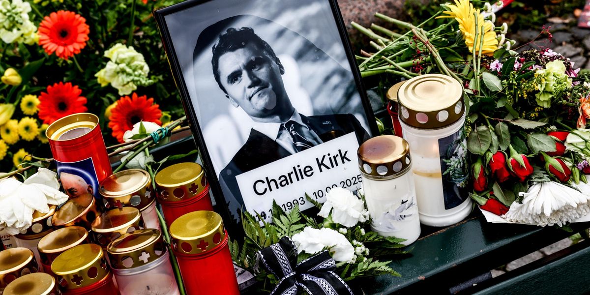 deridevano i complottisti ma su kirk diffondono la bufala della pista nera