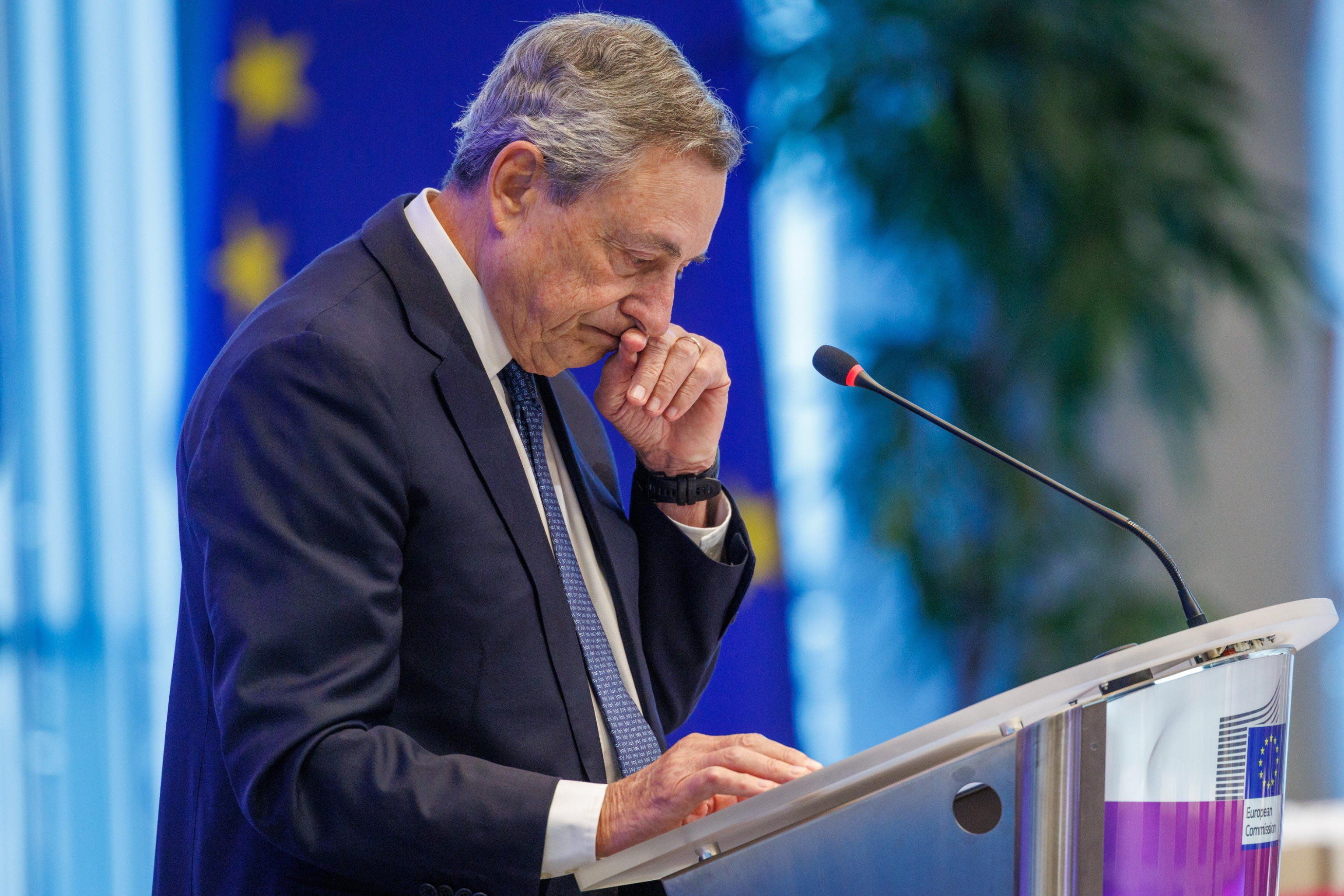 Draghi celebra il funerale della Ue e propone l’alleanza dei volenterosi