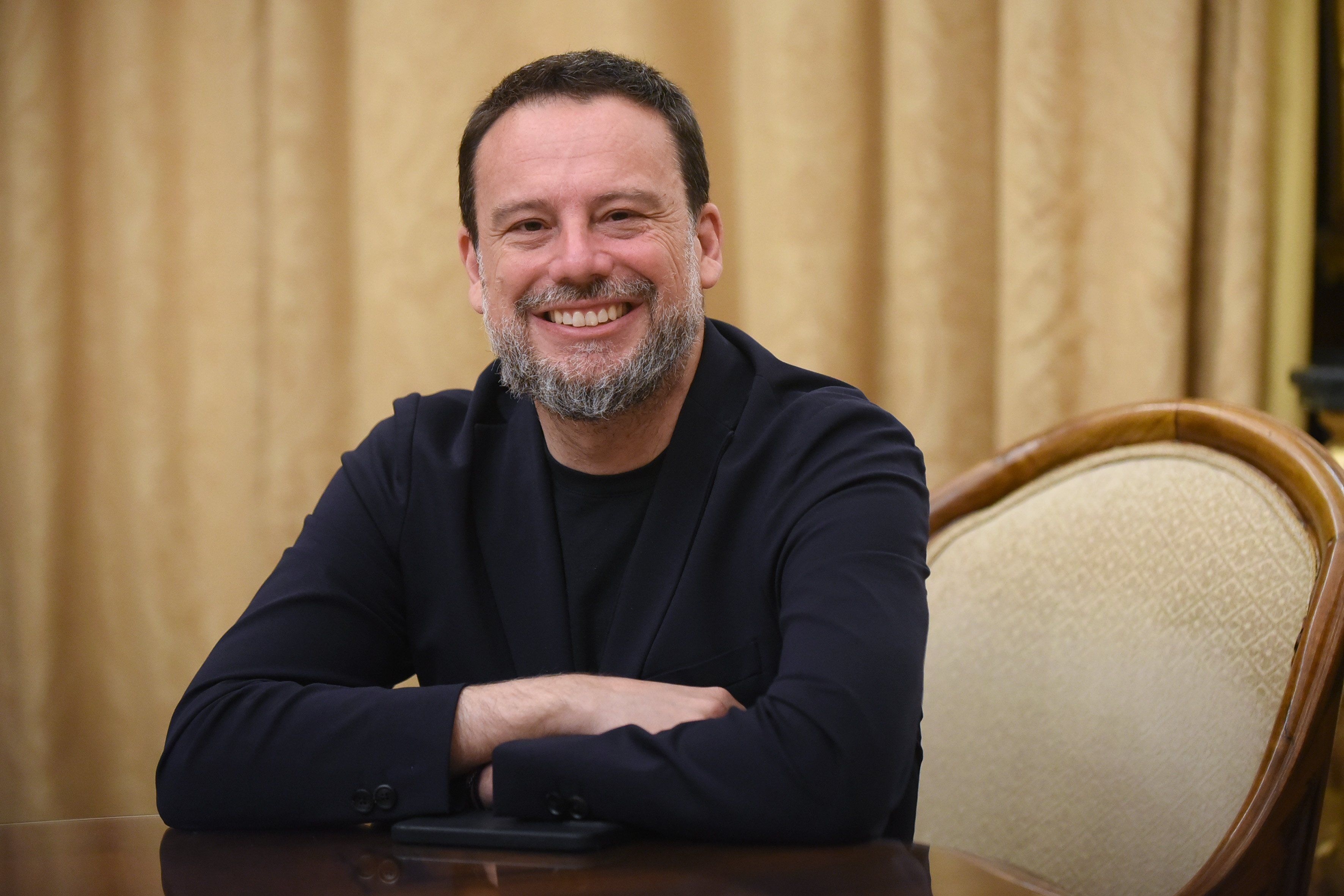 L’agenzia megafono del Pd fa incetta di appalti pubblici: intese senza gara