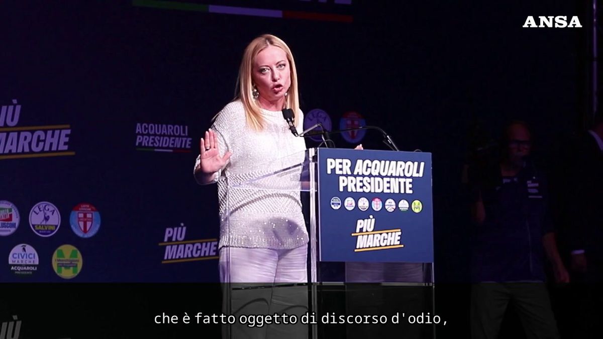 Meloni a Schlein: «Nessuno più di me oggetto di odio, calmiamoci!»