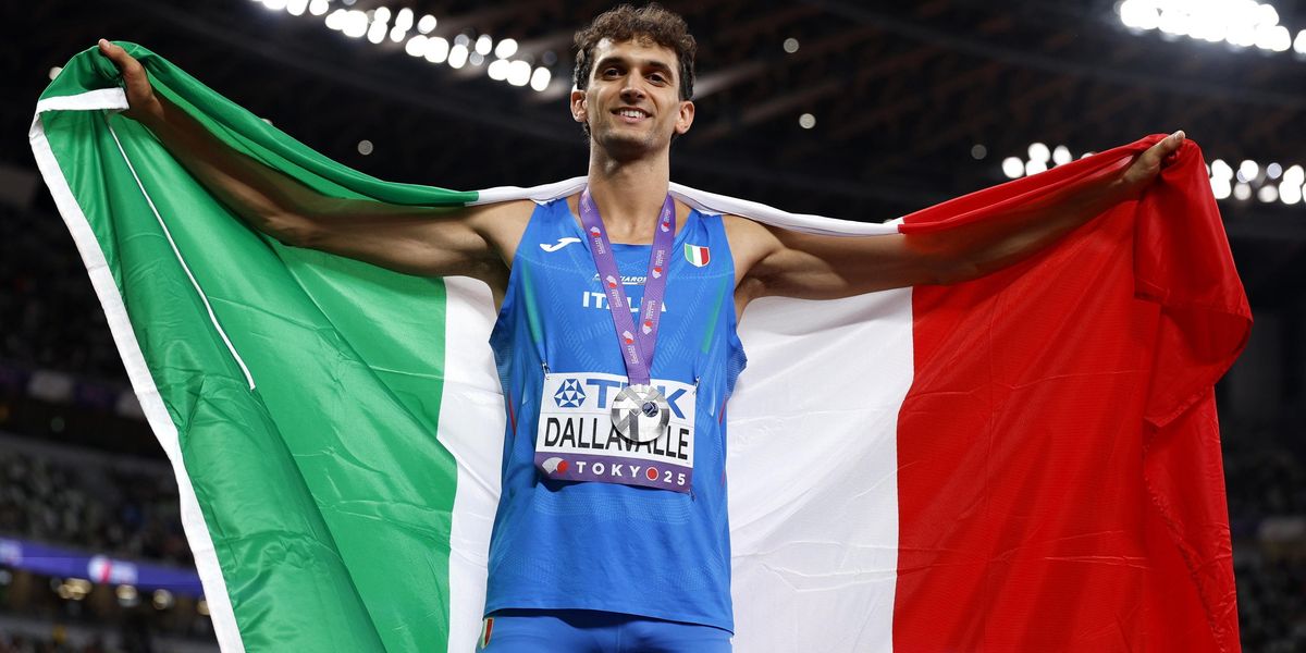 Atletica, Dallavalle argento nel triplo
