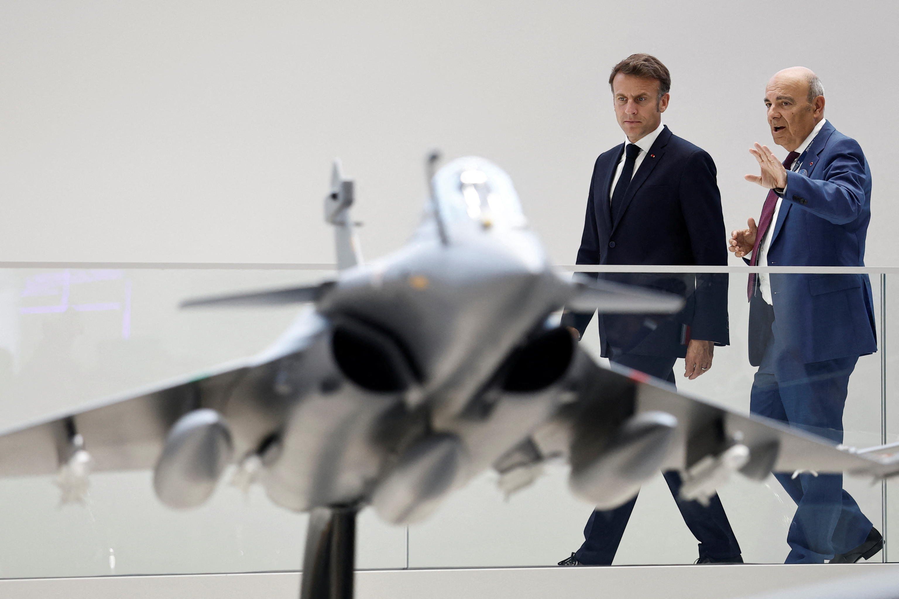 La Germania fa scendere Macron dal caccia di sesta generazione