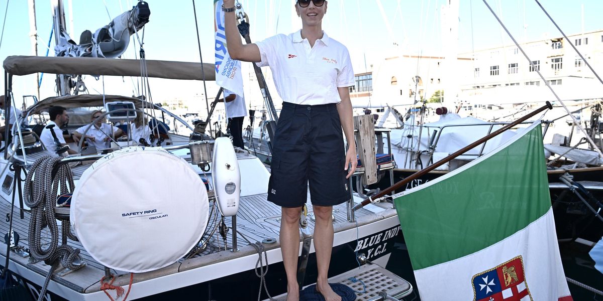 Cara Salis, tutta falce e lancio del martello Cara Salis, tutta falce e lancio del martello