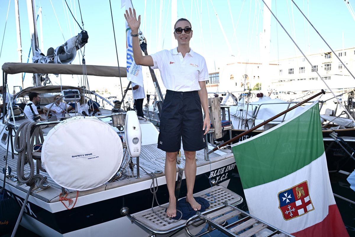 Cara Salis, tutta falce e lancio del martello