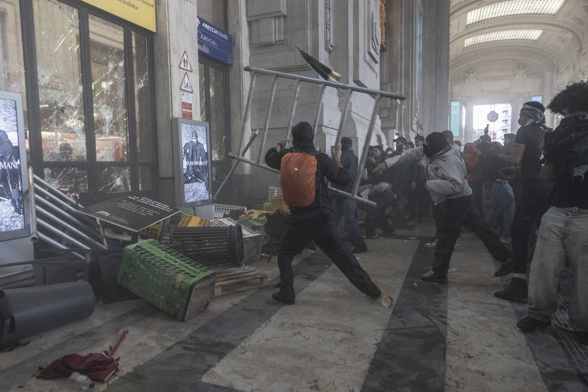 Guerra agli italiani per la pace a Gaza