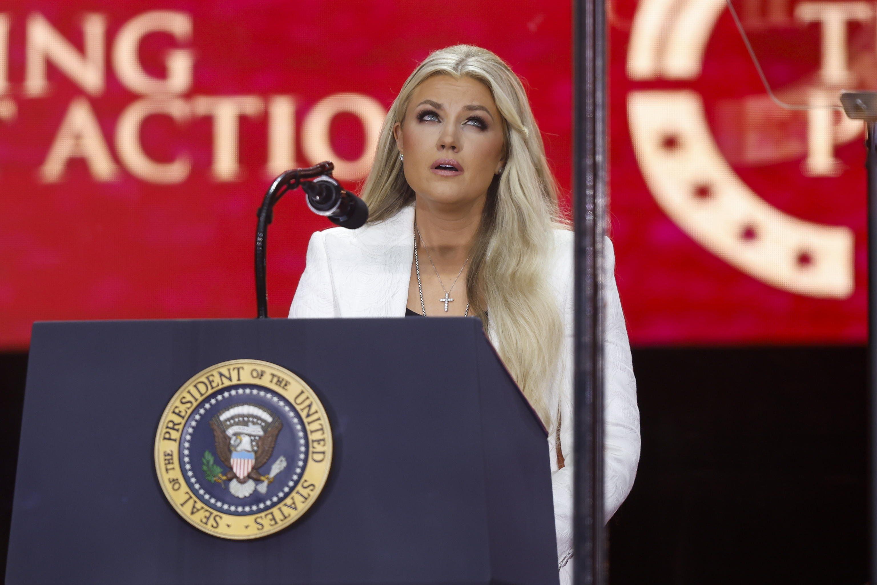 Ai funerali c’era la gente perbene per cui fare politica è un atto di fede