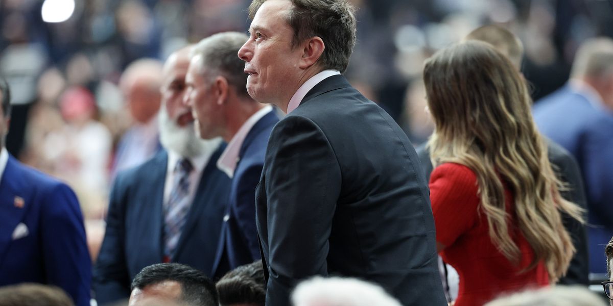 Torna Musk e punta ai giornali Ue