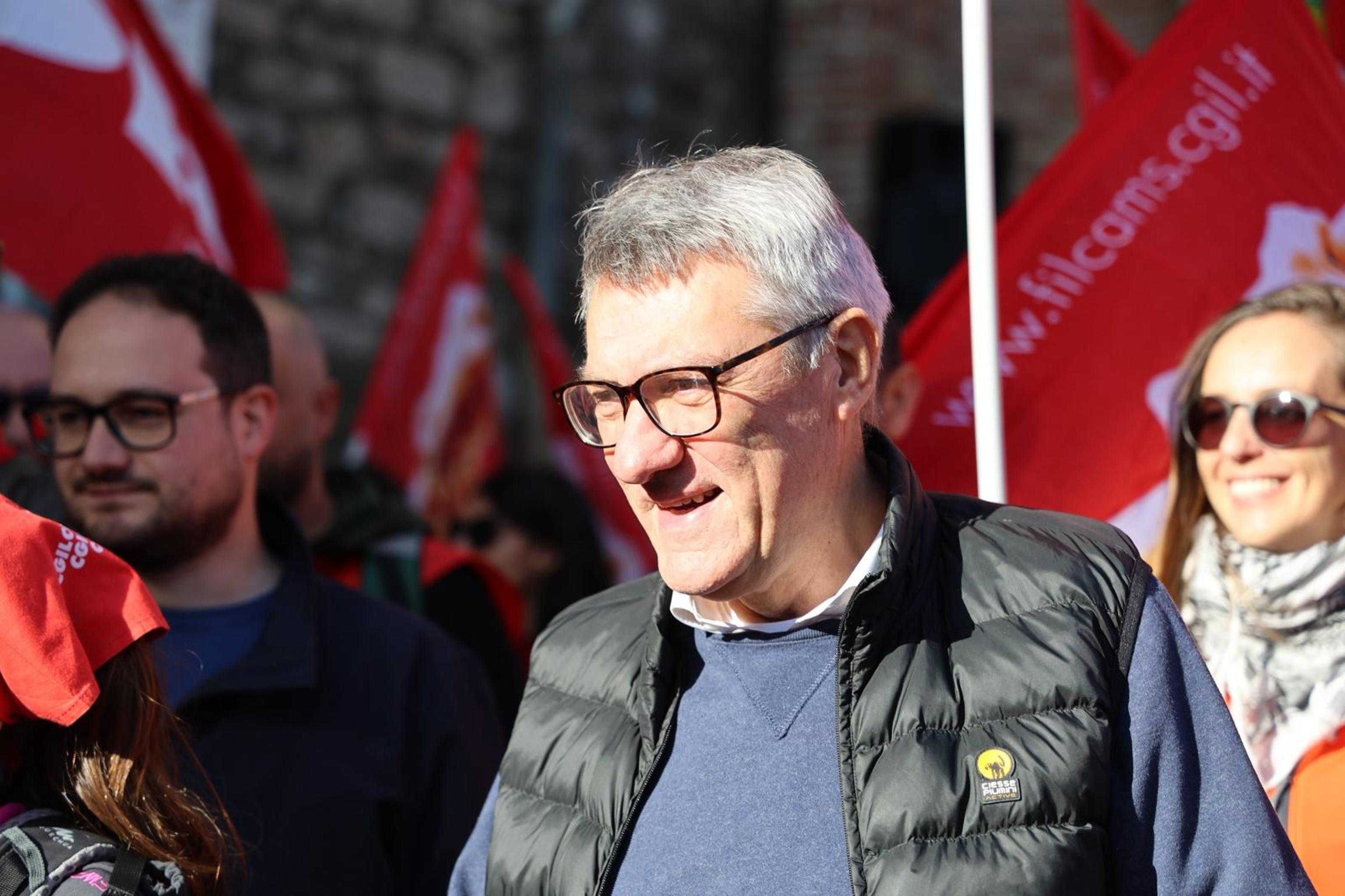 Signor Landini, lei ha tradito la sua missione