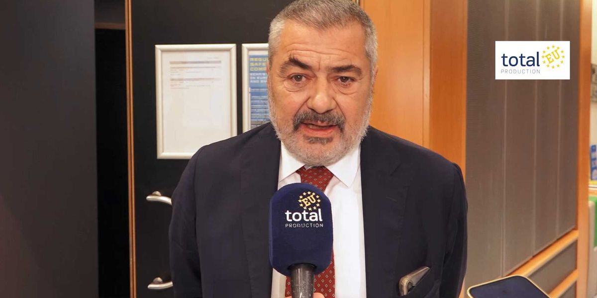 Fiocchi: «Stop alle sostanze chimiche, una scelta strategica per futuro di Ue e Lombardia» Fiocchi: «Stop alle sostanze chimiche, una scelta strategica per futuro di Ue e Lombardia»