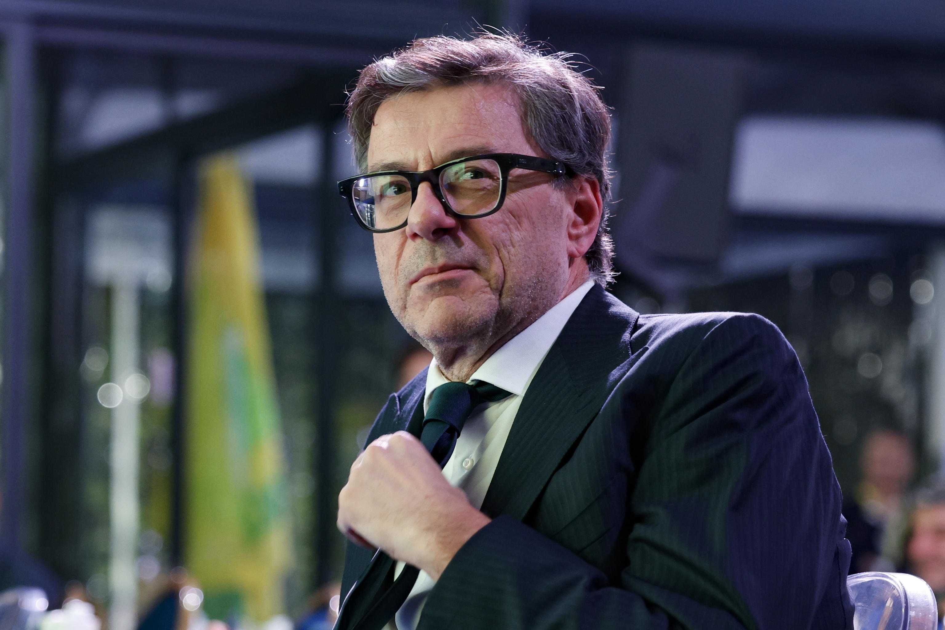 Il governo spinge salari e contratti. Meno tasse per chi rinnova in tempo