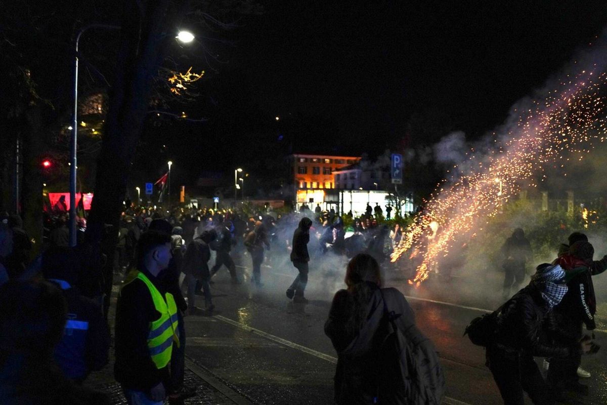 I pro Pal sono ancora più violenti: due arresti per gli scontri di Udine
