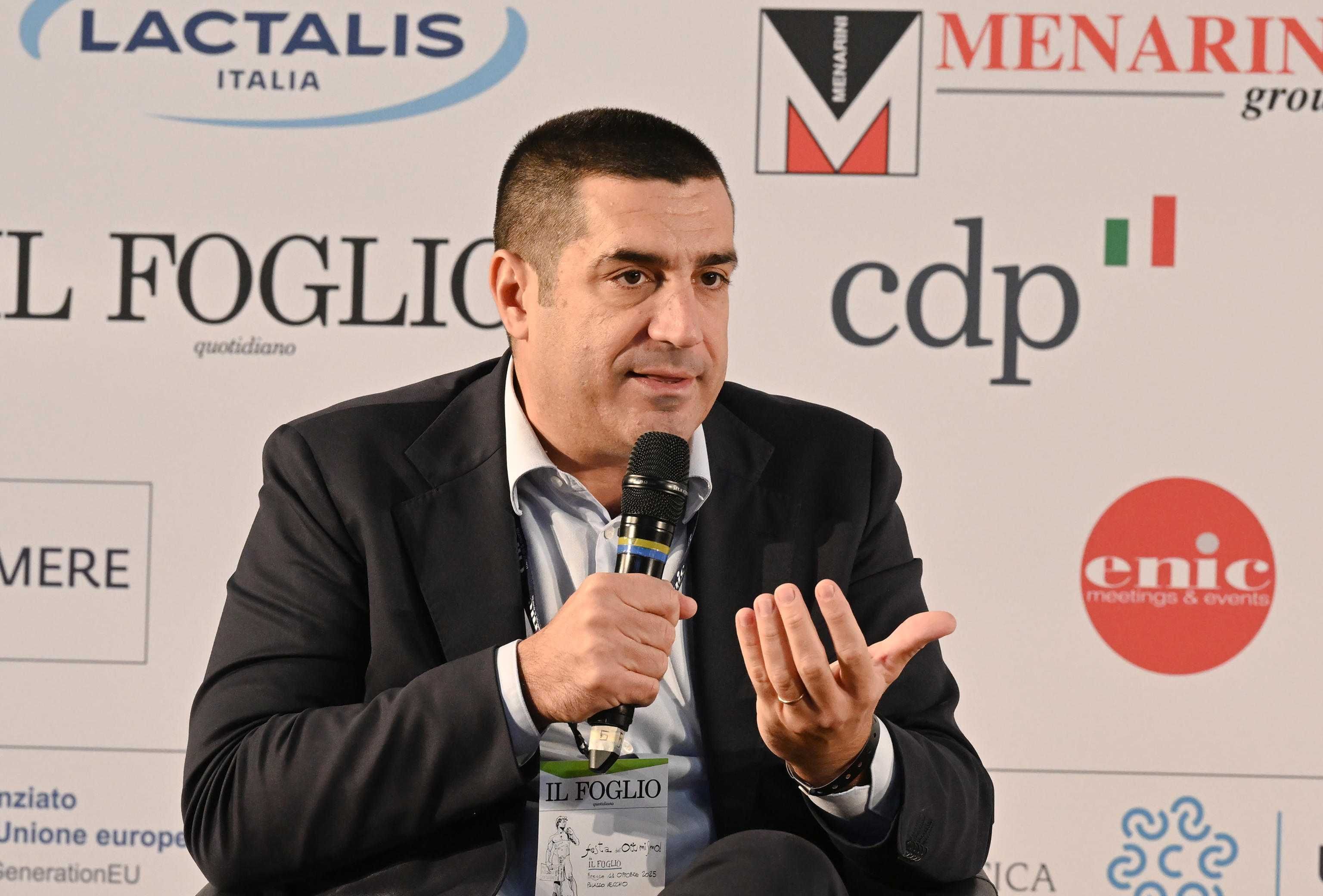 Asse Salvini-De Pascale sui balneari. Il Pd impazzisce e grida allo scandalo