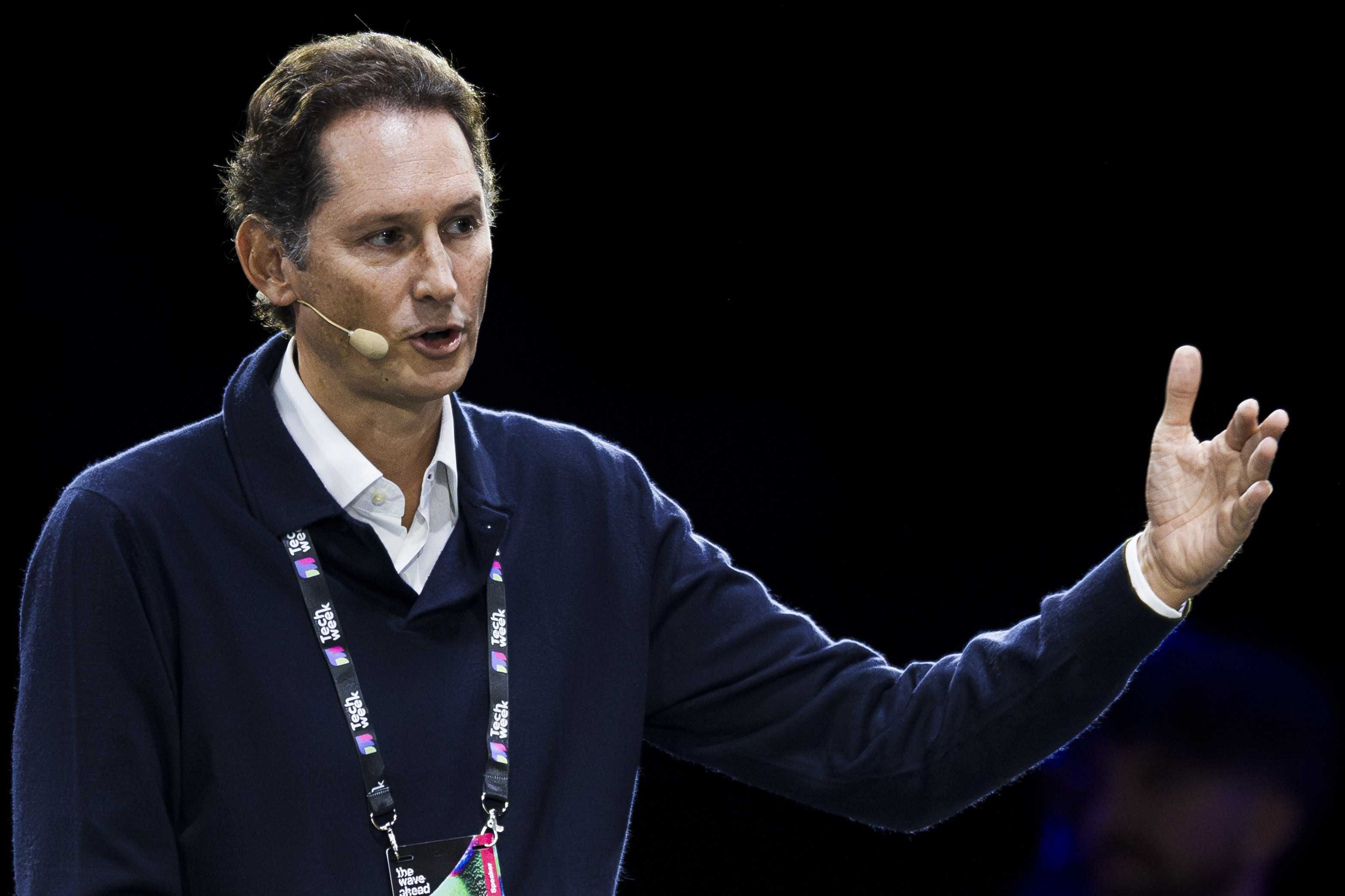 La spunta Trump: Elkann investe negli Usa