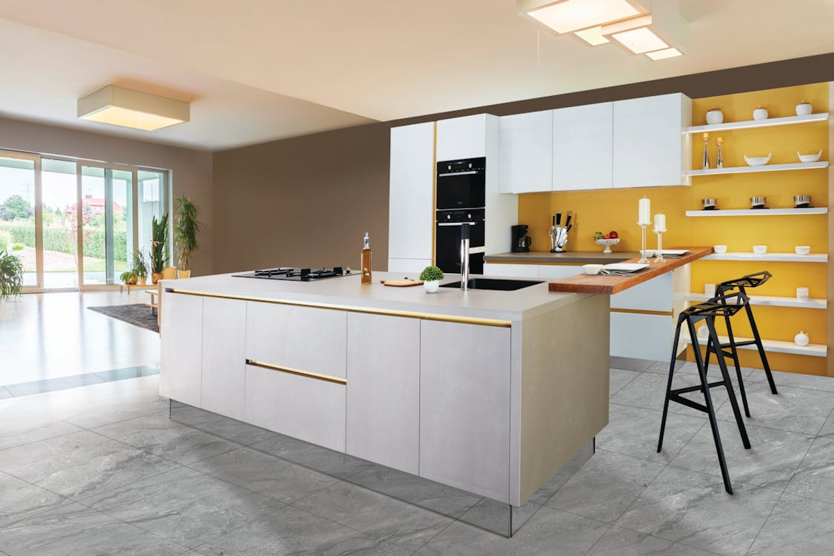 photo of a kitchen